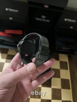 TAG Heuer Connected Modular 45 (Gray Wristband And Black Accents) + 2 Wristbands