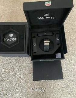Tag Heuer Connected Modular 45 Smartwatch Box, Papiers